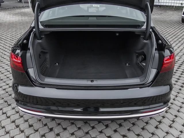 Audi A4 40 TFSI Quattro Sedan