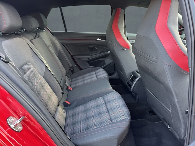 Volkswagen Golf 2.0 TSI Golf VIII