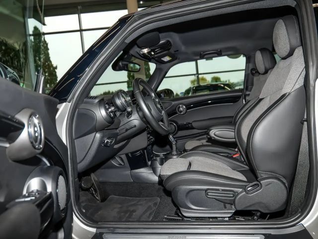 MINI Cooper LED PDC V+H DAB Parkass. Klima