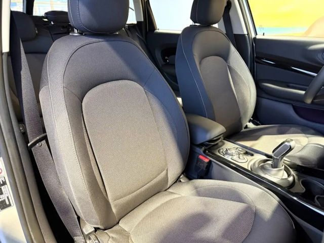 MINI Cooper Clubman Essential Trim KAM+LED+NAVI+KOMF