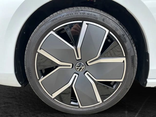 Volkswagen Passat 2.0 TDI DSG R-Line Variant