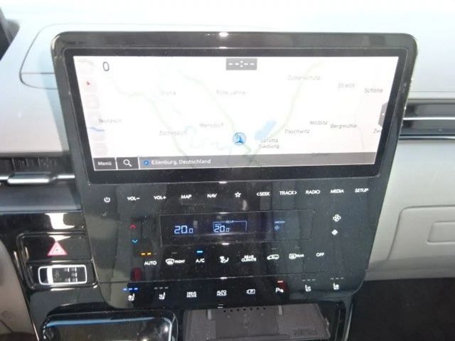 Hyundai Staria Signature