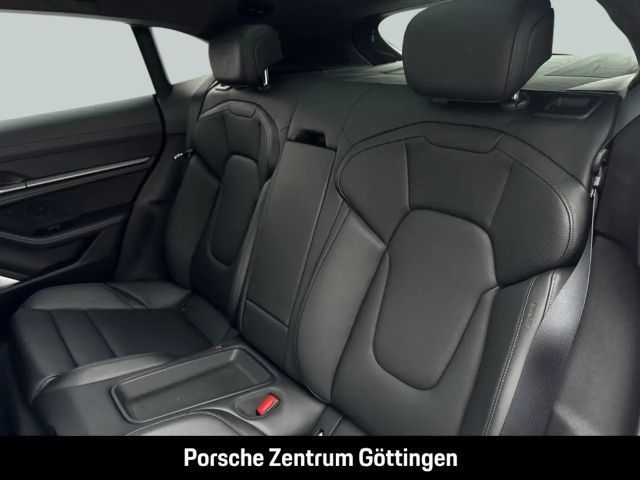 Porsche Taycan GTS Sport Turismo