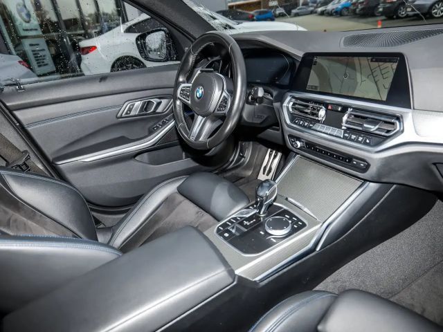 BMW 330 330i M-Sport Sedan