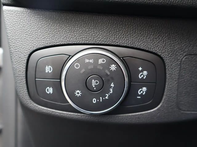 Ford Focus Cool & Connect