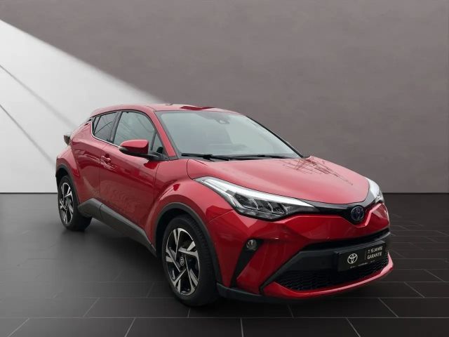 Toyota C-HR Hybride Team D