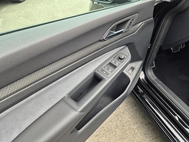 Volkswagen Golf 2.0 TDI DSG R-Line Variant