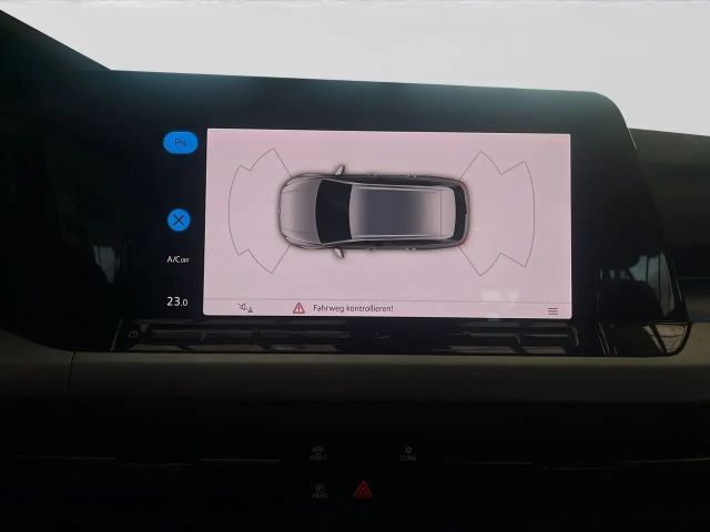 Volkswagen Golf 1.0 TSI Life Variant