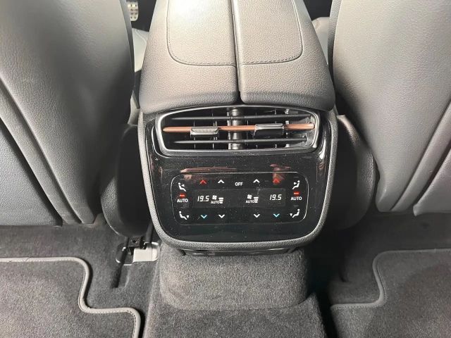 Mercedes-Benz EQE 350 AMG Line Sedan