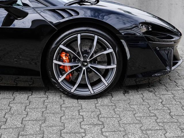 McLaren Artura Performance, Sport Exhaust, Technology