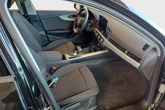 Audi A4 40 TDI Avant S-Tronic
