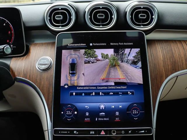 Mercedes-Benz C 200 C 200 d Sedan