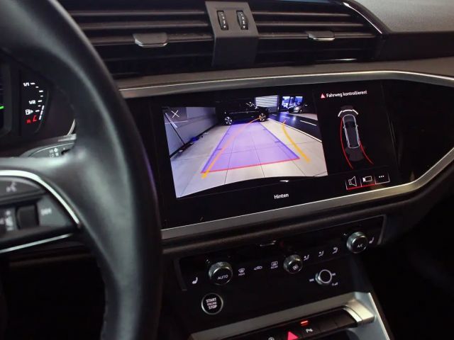 Audi Q3 1.5 TFSI S-Line