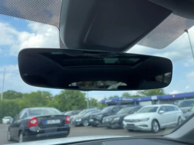 Audi A4 40 TDI Avant S-Line