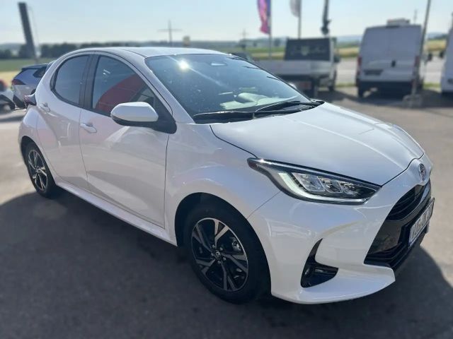 Toyota Yaris Hatchback Hybride VVT-i