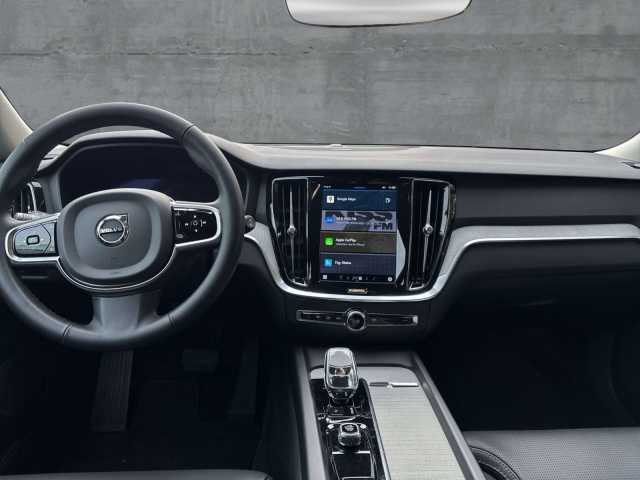 Volvo V60 Cross Country AWD Plus