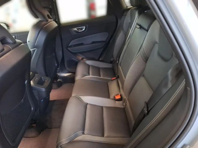 Volvo XC60 Dark Plus