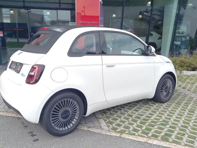 Fiat 500C Icon