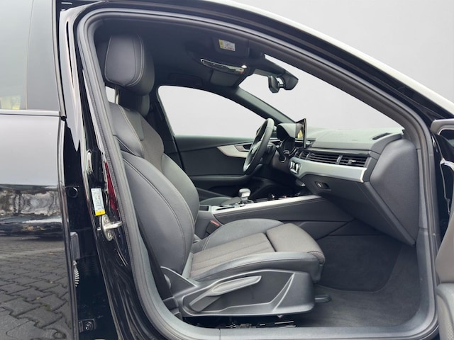 Audi A4 35 TFSI Avant S-Tronic