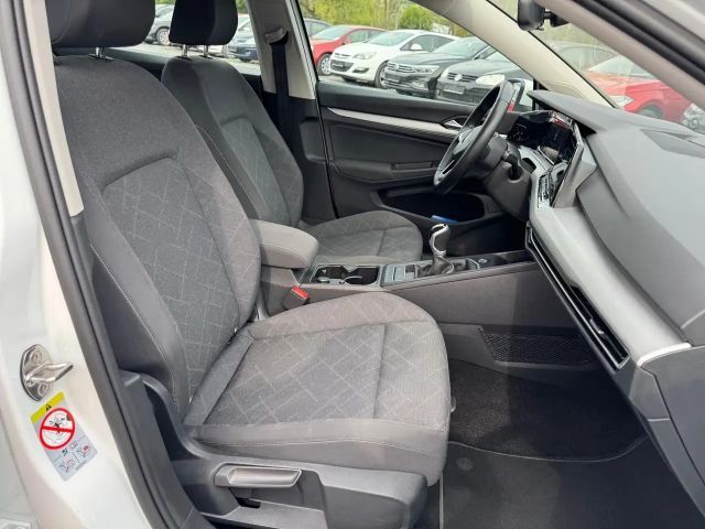 Volkswagen Golf 1.5 TSI Golf VIII Life