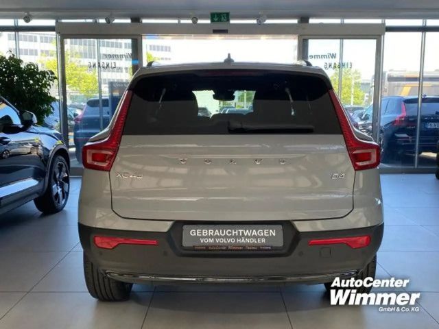 Volvo XC40 Dark Plus