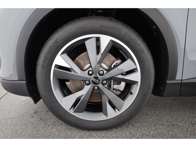 Audi Q4 e-tron SUV 45 e-tron Audi Q4 e-tron