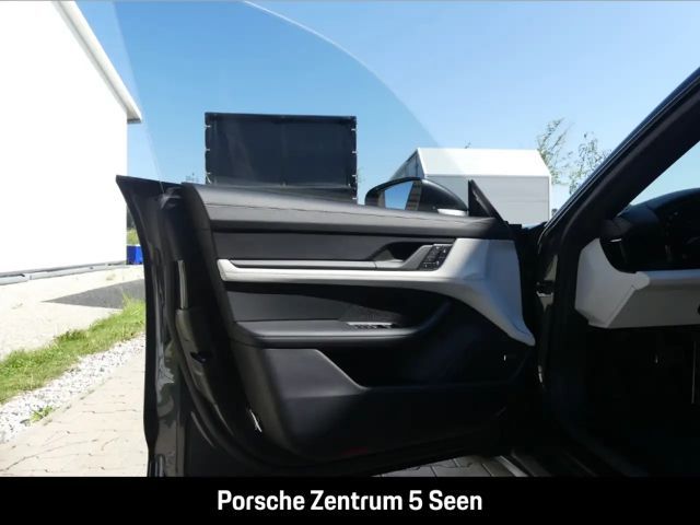Porsche Taycan 4S Cross Turismo