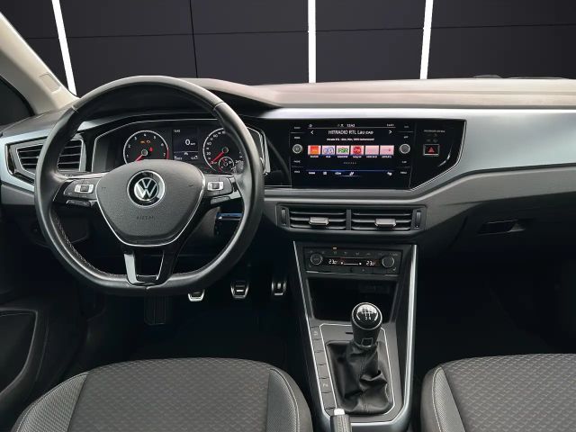 Volkswagen Polo TSI Active LED Climatronic ACC PDC SH LM