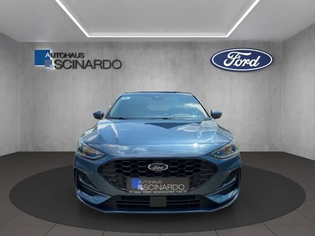 Ford Focus EcoBoost ST Line