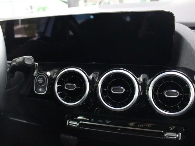 Mercedes-Benz B 180 Progressive