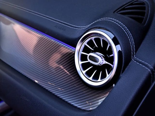 Mercedes-Benz GLA 250 AMG Line Designo