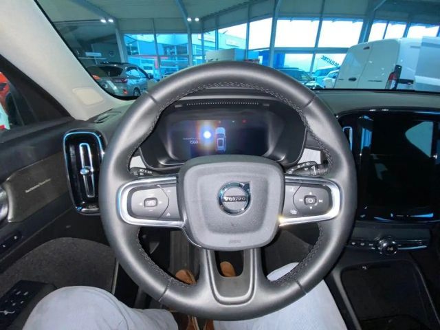 Volvo XC40 Dark Plus