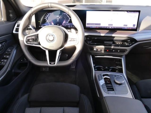 BMW 330 330e M-Sport Touring xDrive