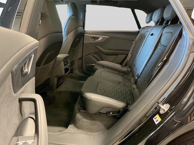 Audi RS Q8 Performance Quattro