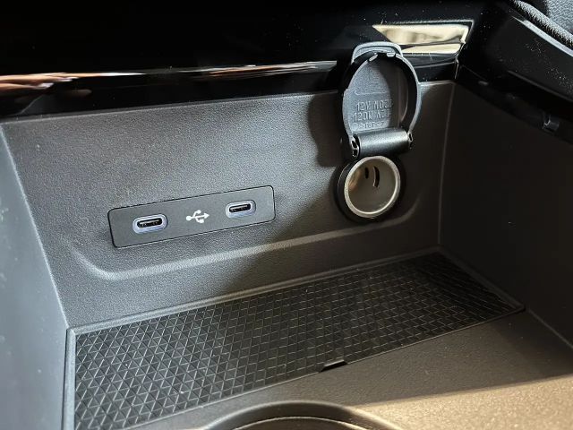 Renault Espace E-Tech Hybrid Iconic