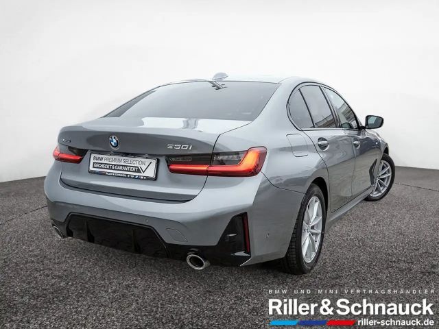 BMW 330 330i M-Sport Sedan xDrive