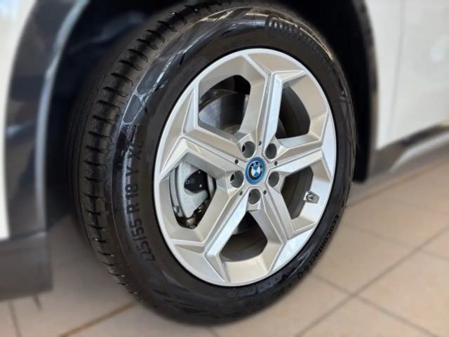 BMW iX1 xDrive30