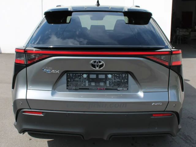 Toyota bZ4X Style Vierwielaandrijving