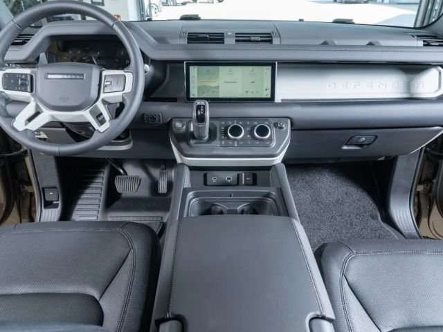 Land Rover Defender 3.0 90 D250 Dynamic SE