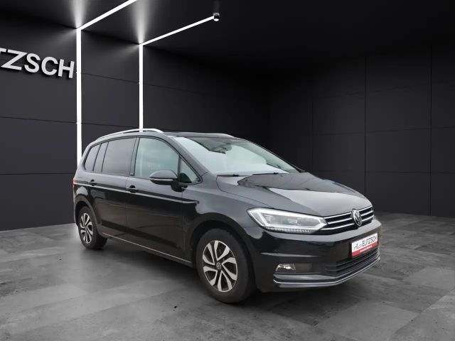 Volkswagen Touran TSI Active STH LED Navi ACC Park-Assist SH