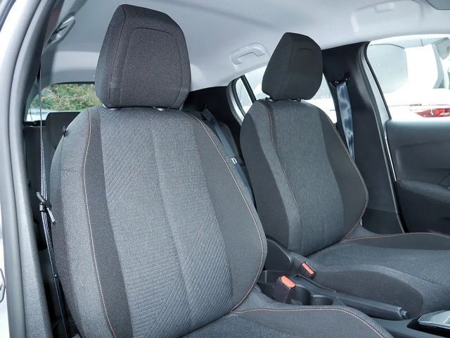 Peugeot 208 Hybrid Style