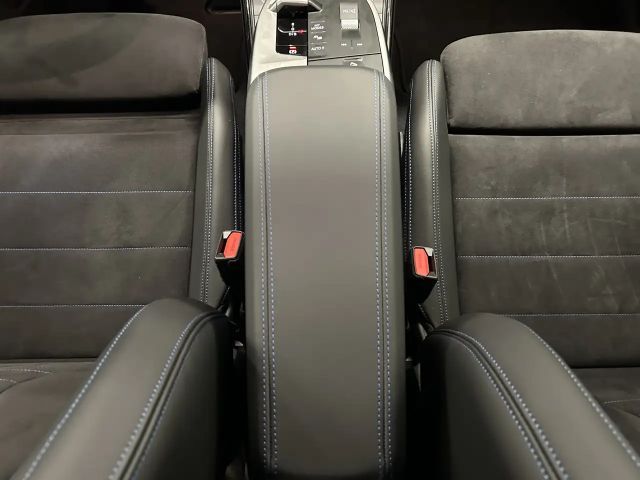 BMW iX2 Coupé M-Sport xDrive30