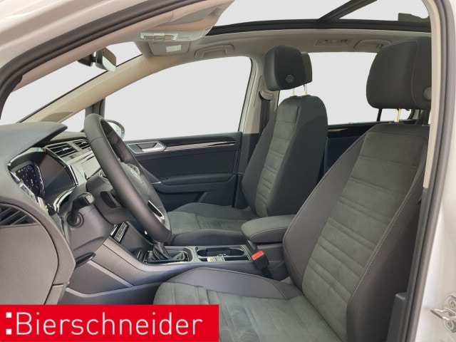 Volkswagen Touran 1.5 TSI DSG R-Line Style