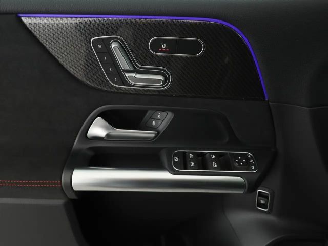 Mercedes-Benz B 220 AMG Line B 220 d