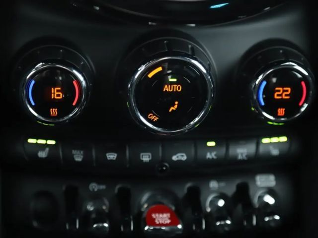 MINI Cooper JCW AERODYNAMIK PAKET LED NAVI JCW-SITZE