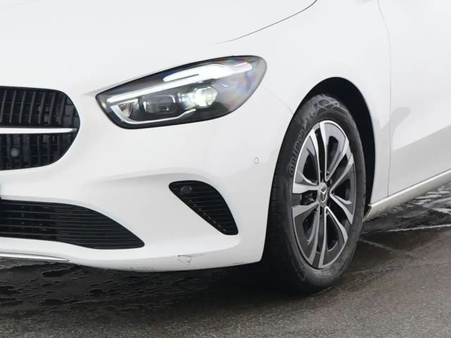 Mercedes-Benz B 200 Progressive Sedan