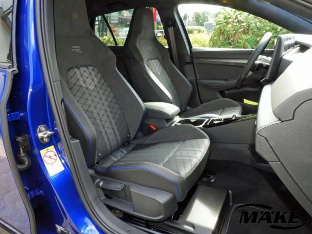 Volkswagen Golf 1.5 eTSI DSG IQ.Drive R-Line