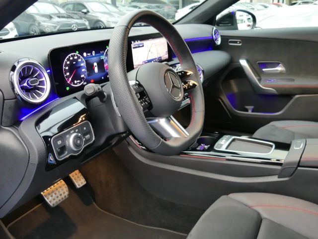 Mercedes-Benz A 200 AMG Line