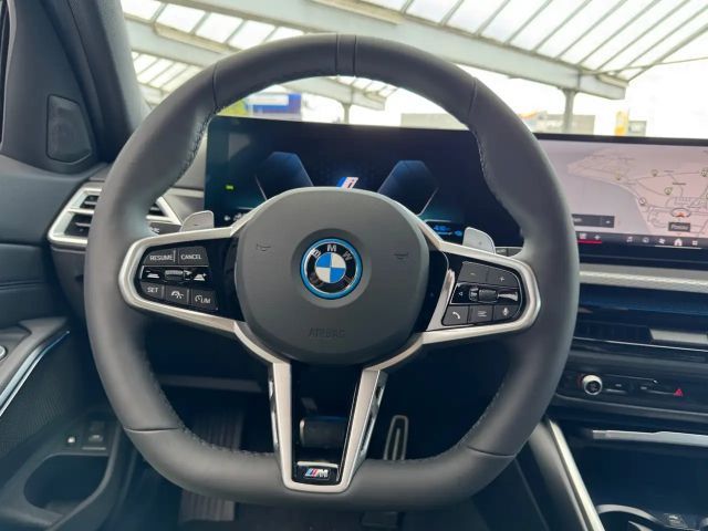 BMW 330 330e M-Sport Touring xDrive