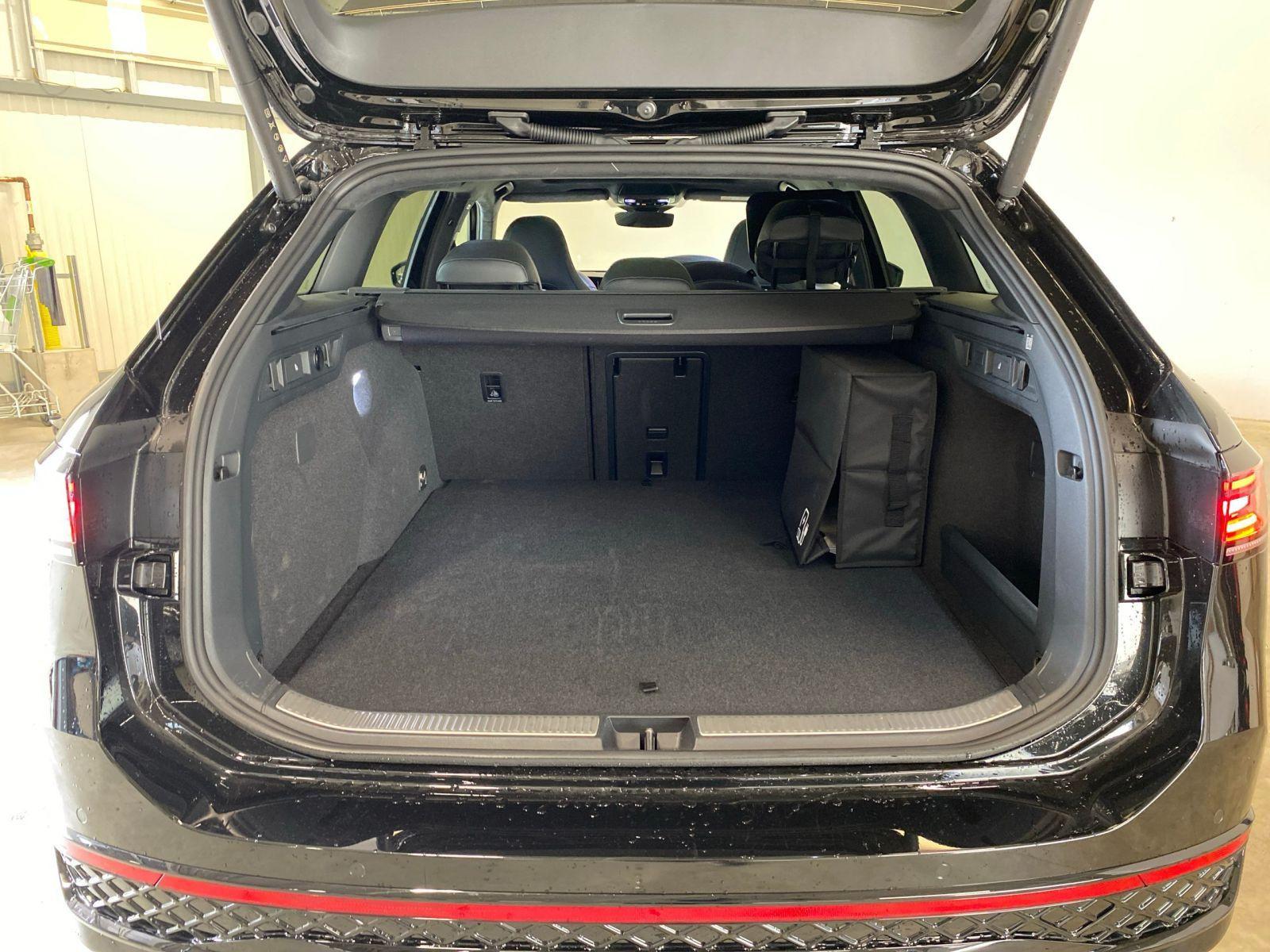 Volkswagen Passat R-Line Variant eHybrid